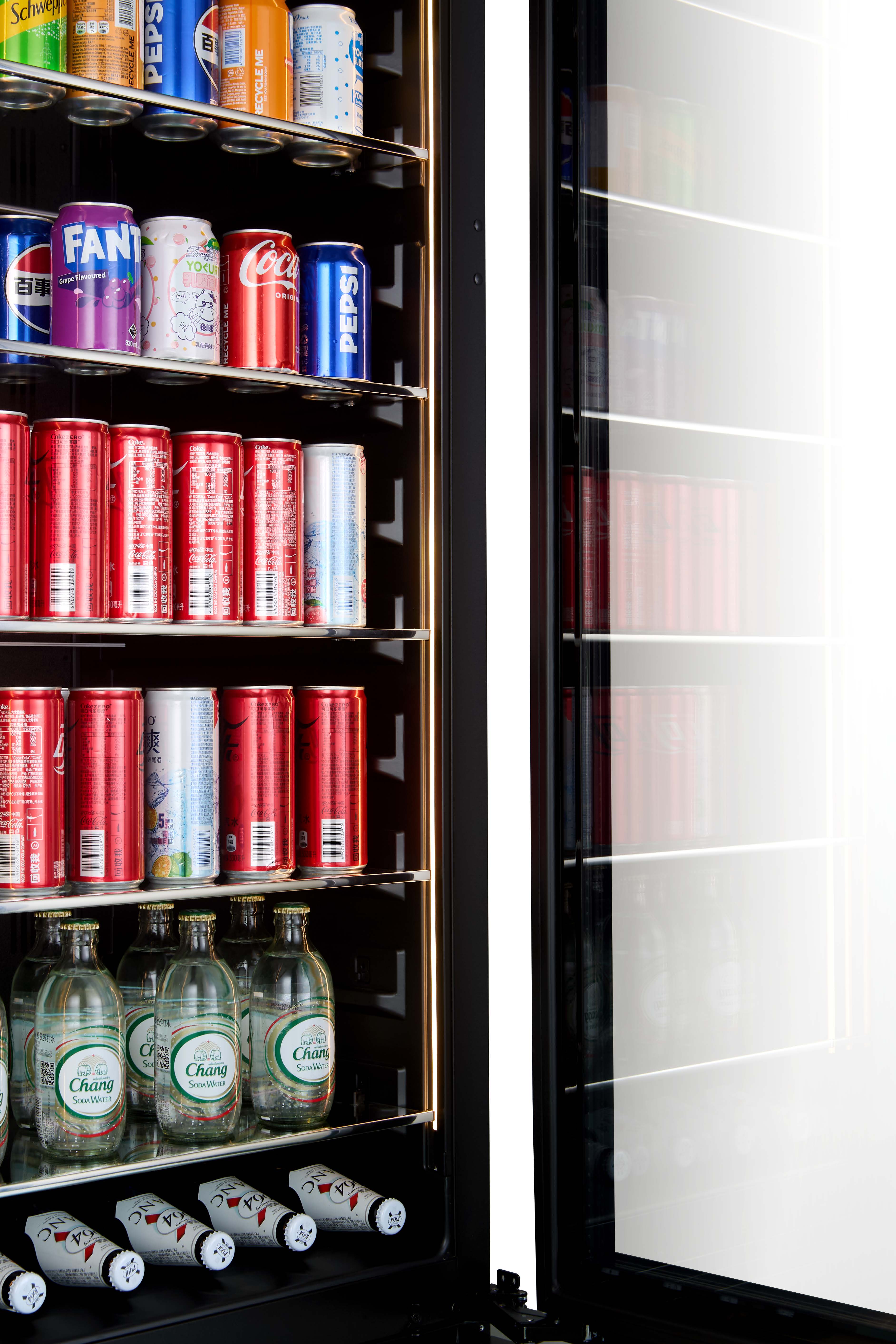 BV122S-BLACK - 336L / 315 Can Beverage Fridge